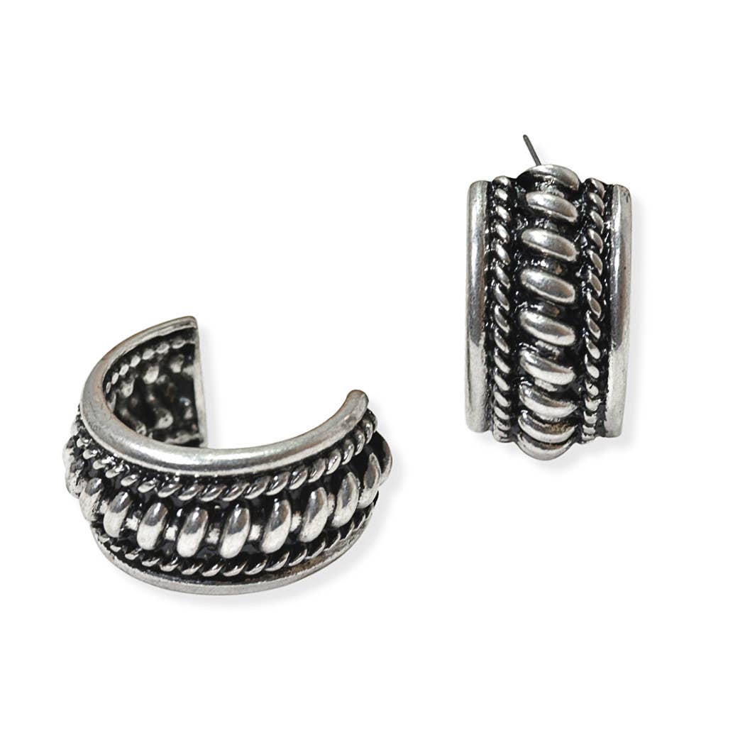 Lariat Twist Hoop Earrigs