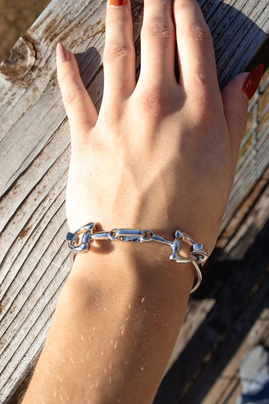 Lucky Loop Horseshoe Bracelet